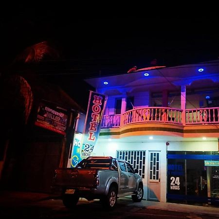 Hotel El Paisano Вильявисенсио Экстерьер фото